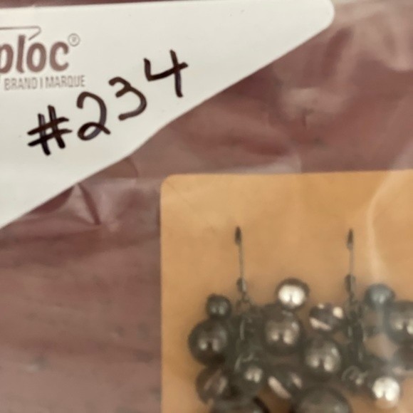 Fashion Jewelry Black Grey Bead Cluster Earrings # 234 - Picture 5 of 5